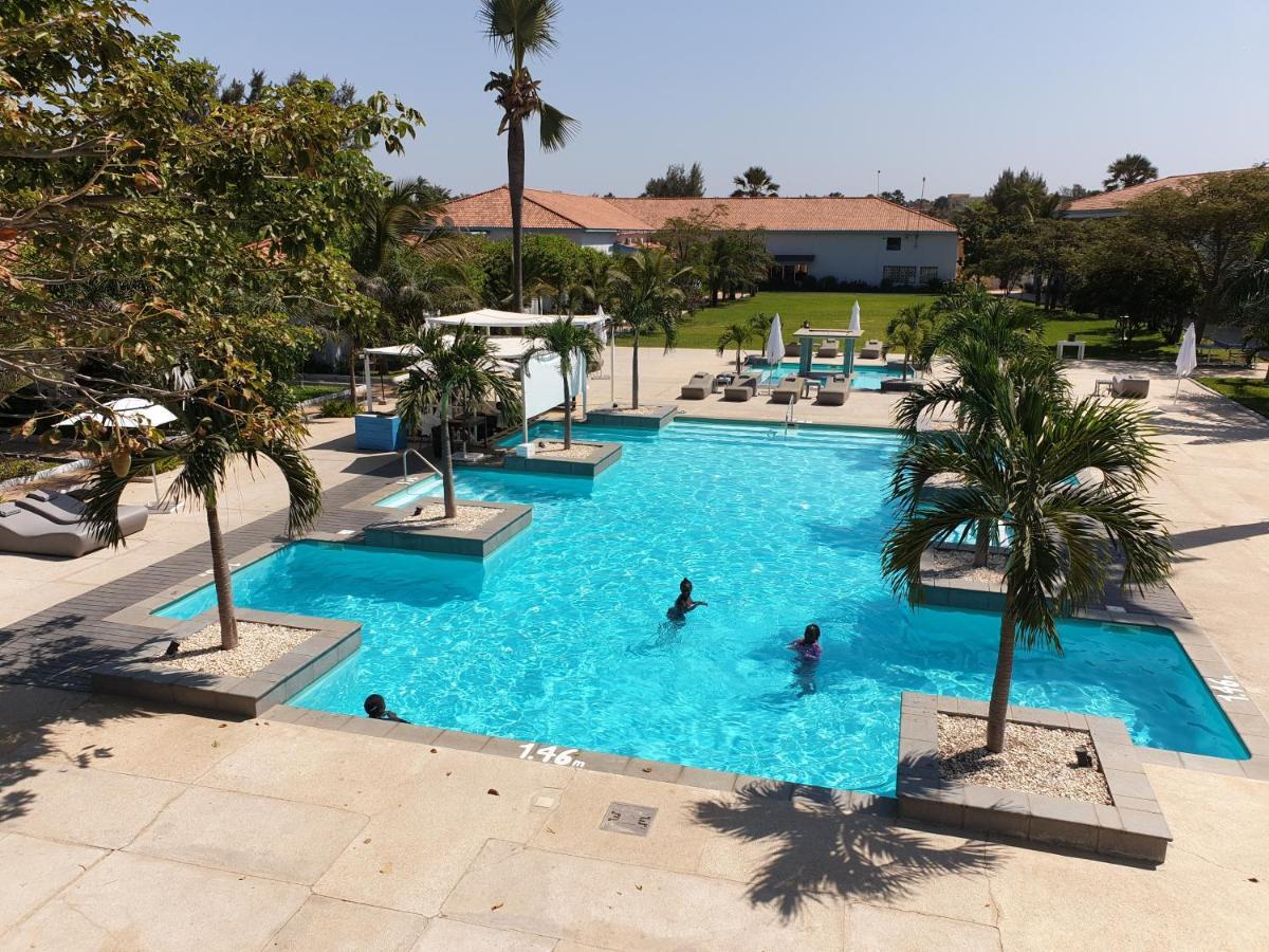 Djembe Beach Resort Кололі Екстер'єр фото