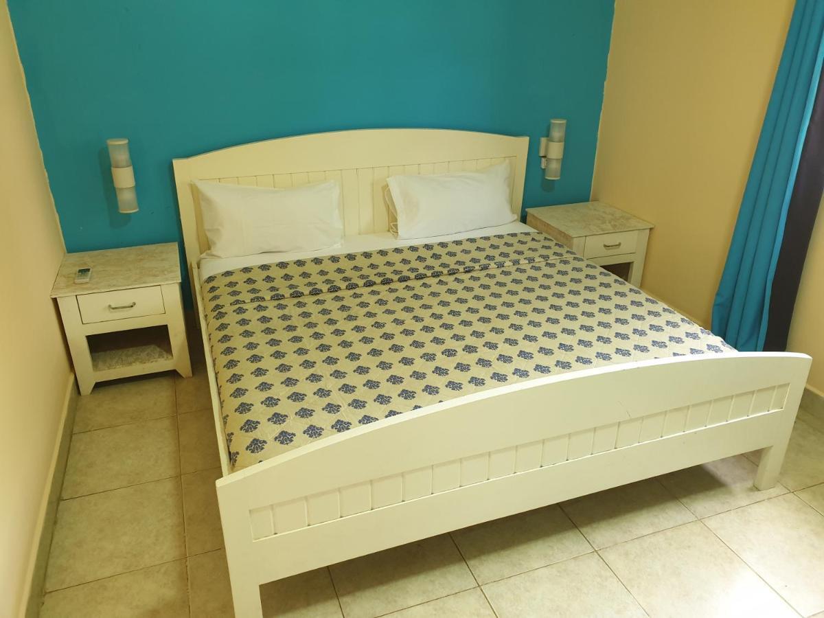 Djembe Beach Resort Кололі Екстер'єр фото