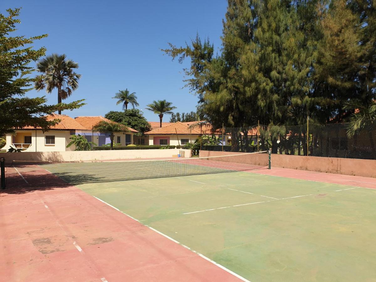 Djembe Beach Resort Кололі Екстер'єр фото