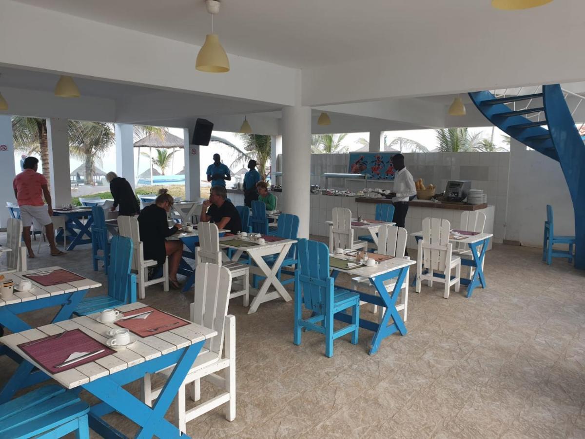 Djembe Beach Resort Кололі Екстер'єр фото